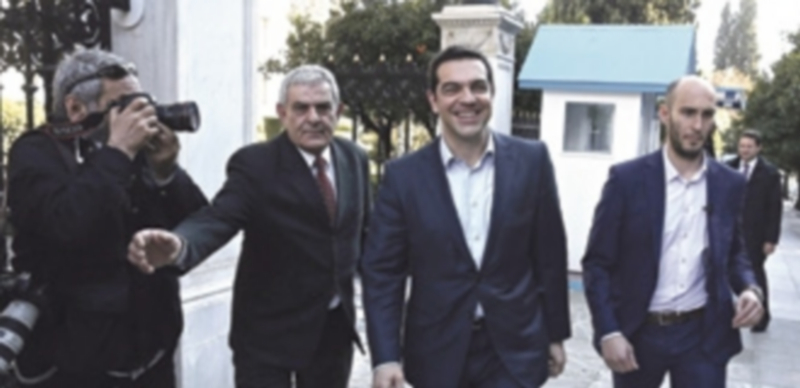 Alexis Tsipras dirige el Gobierno que quiere acabar con la emergencia social que sufre el país heleno. / Efe