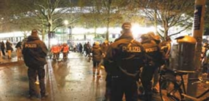 La amenaza terrorista cancela el amistoso de Alemania y Holanda 1 Sobre estas líneas