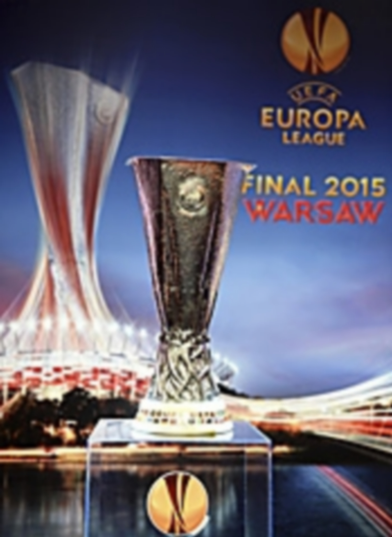 El equipo que levante el trofeo de campeón de la Europa League logrará además una plaza para la Liga de Campeones. / EFE