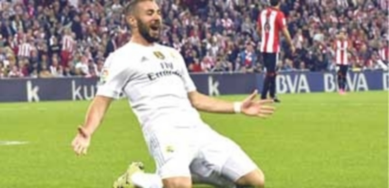 El Real Madrid espera recuperar su mejor línea para llegar líder al derbi 1 Benzema llega en racha al partido tras marcar los dos goles ante el Athletic. / EFE