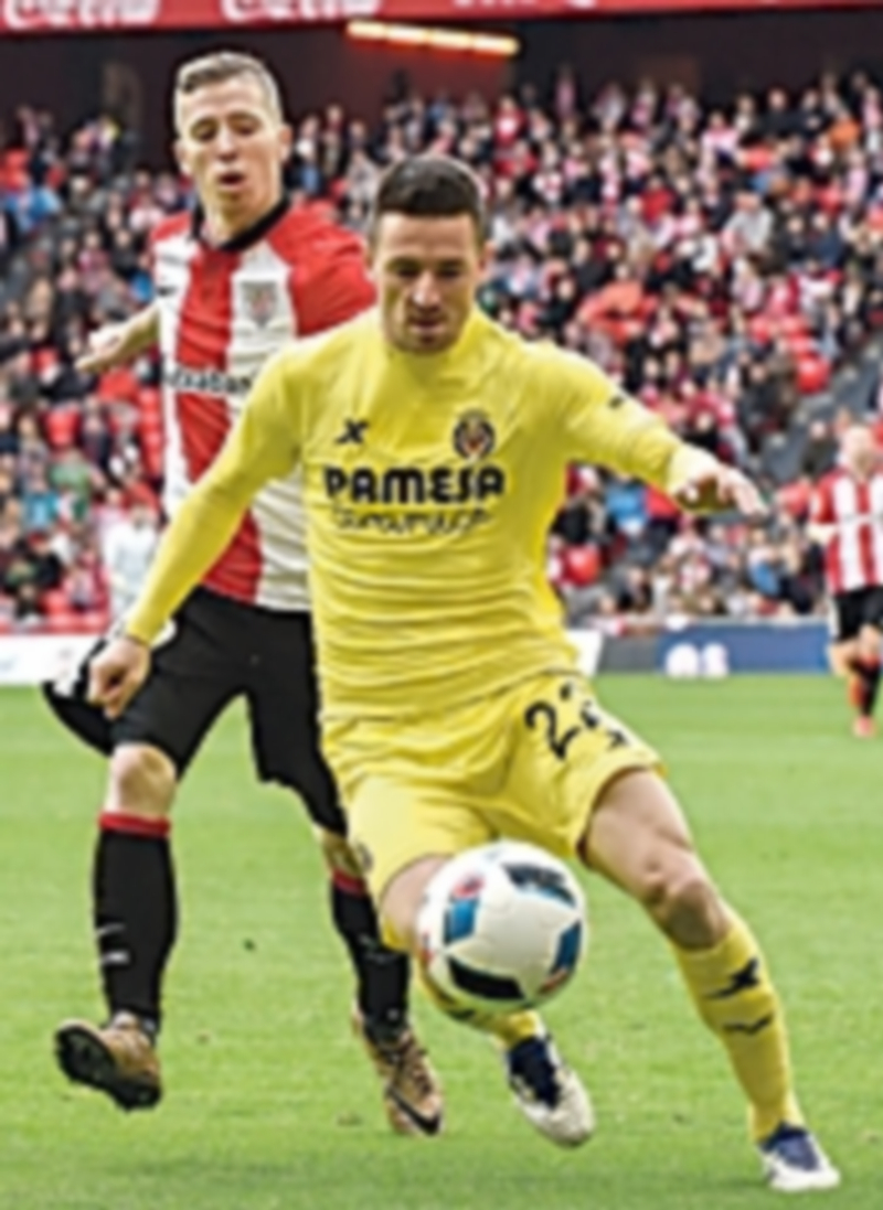 Los leones levantaron dos goles en contra para ganar el partido de ida. / EFE