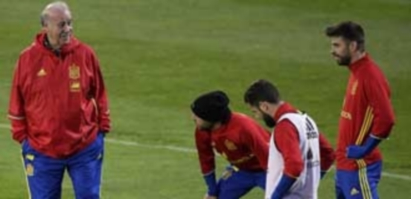 Vicente del Bosque y los jugadores de la Selección Española