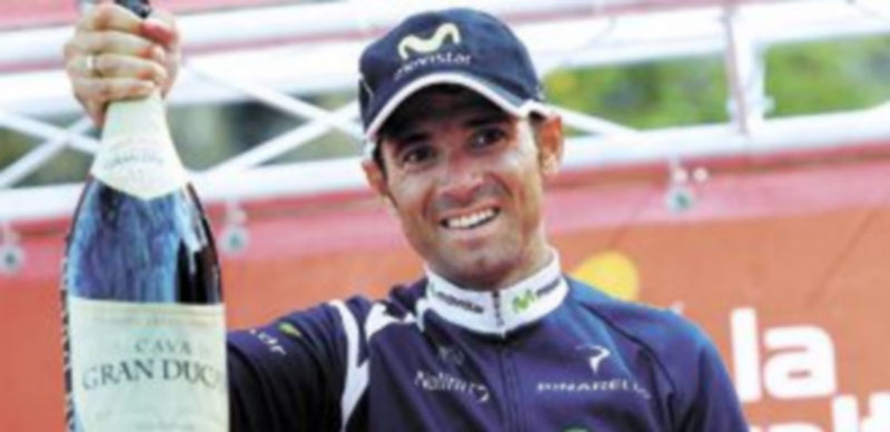 El corredor del equipo Movistar ya ha conquistado dos victorias de etapa en los nueve primeros días. / F. Ordóñez (Reuters)