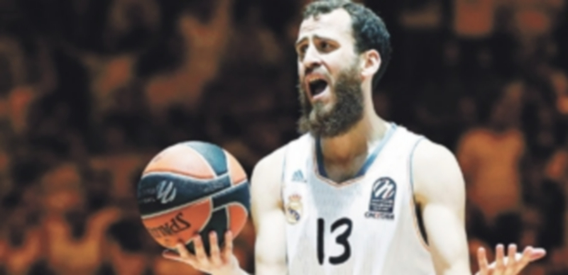 Ni siquiera la ‘magia’ del mejor jugador de la fase regular del torneo europeo sirvió para que el conjunto blanco consiguiese la victoria en Milán. / Efe