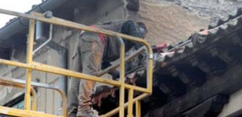 Los trabajadores menos cualificados serán los que tengan mayores dificultades para encontrar un empleo. / Kamarero