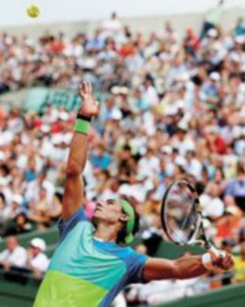 Nadal no saltó a la pista y tuvo que entrenarse a cubierto. / EFE