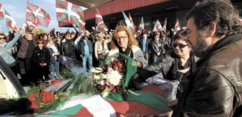 La Fiscalía del País Vasco archiva la causa contra dos dirigentes de Sortu que acudieron a recibir el cuerpo de ‘Thierry’