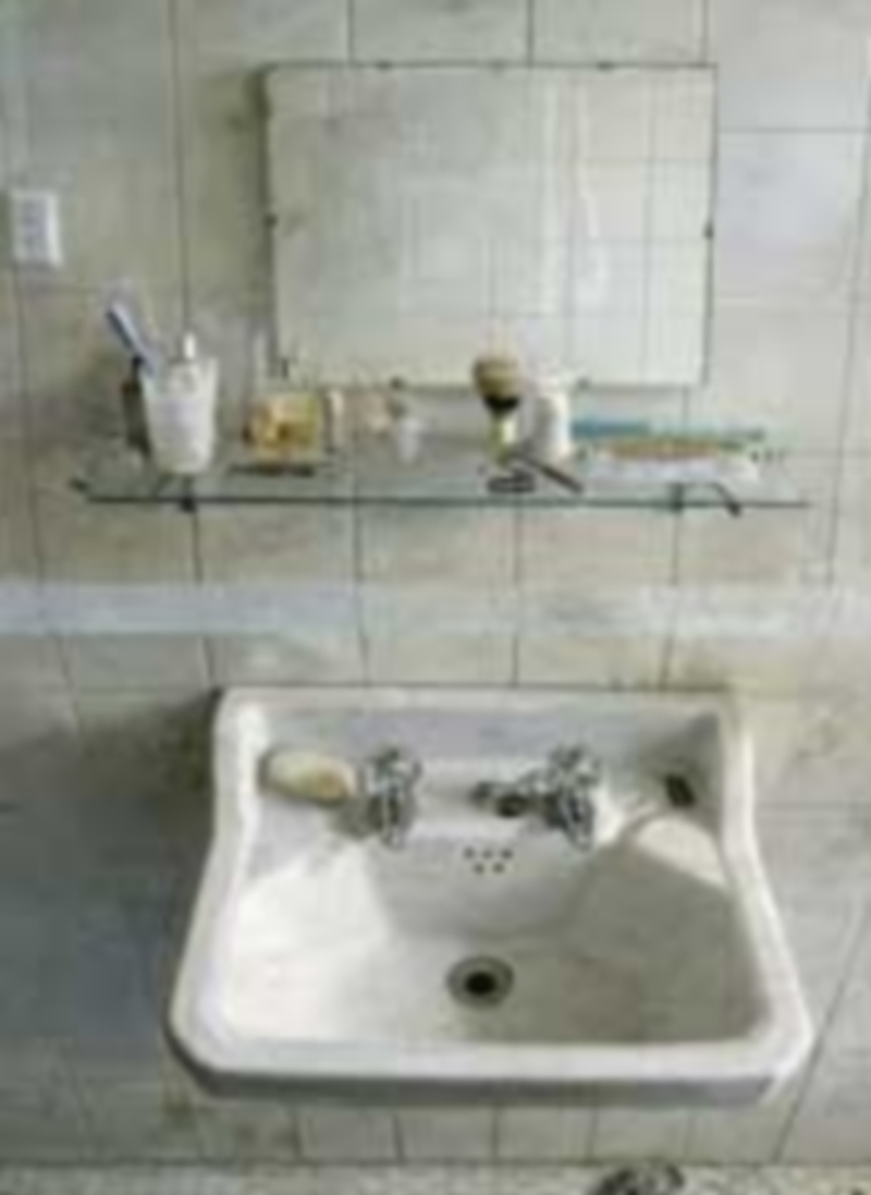 La obra ‘Lavabo y espejo’