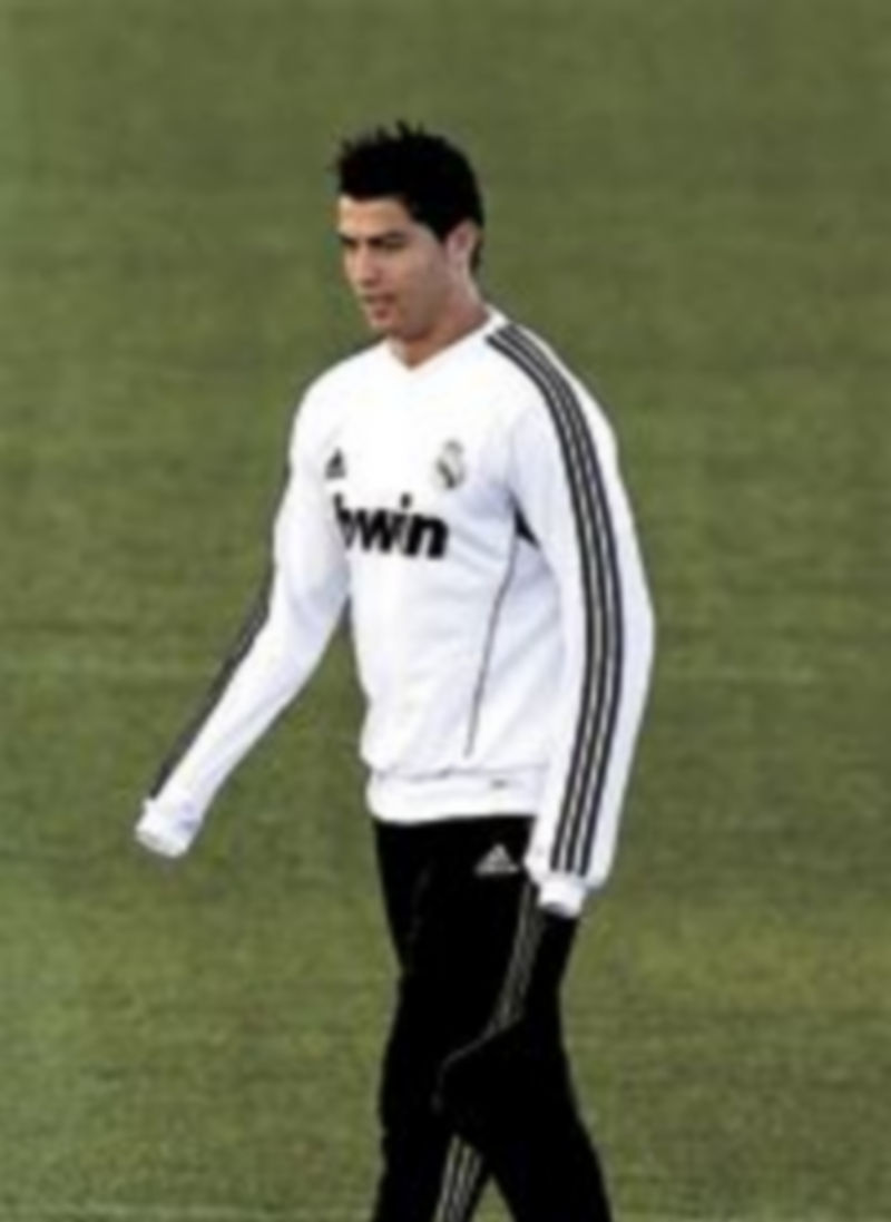 Cristiano Ronaldo intentará aumentar su cuenta anotadora después de los tres tantos que marcó el pasado sábado. / Efe.