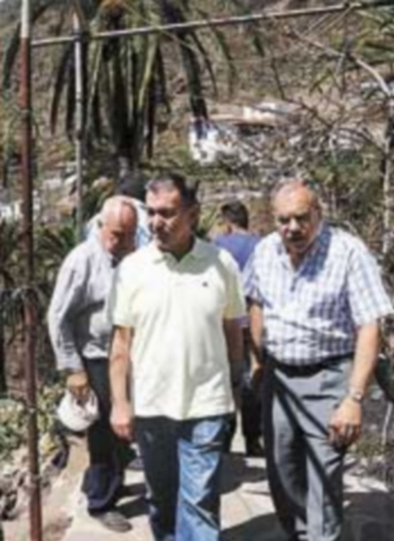 El presidente canario (i)