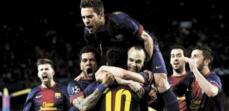 Los jugadores del conjunto azulgrana festejan el segundo gol de Leo Messi. / Reuters