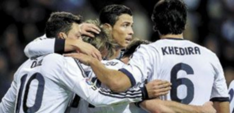 Mourinho confía en la racha goleadora de Cristiano para marcar en el Signal Iduna Park. / Reuters