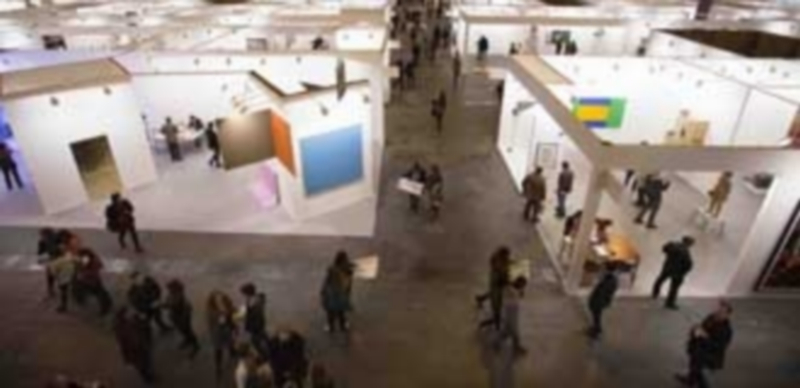 La Feria ARCOmadrid celebra su 35 edición en el Ifema y permanecerá abierto al público hasta el domingo. / Europa Press