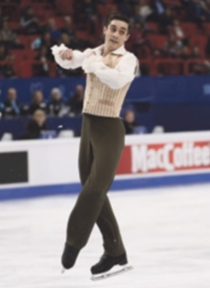El patinador madrileño Javier Fernández durante el programa libre. / EFE