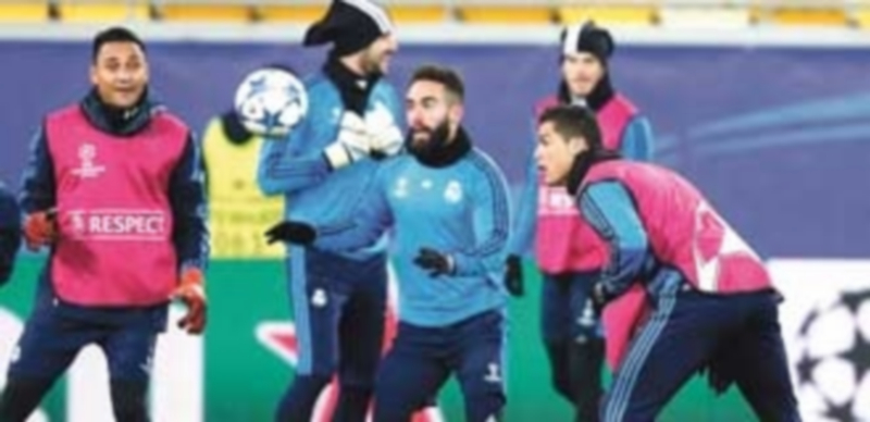 Keylor Navas (izquierda)