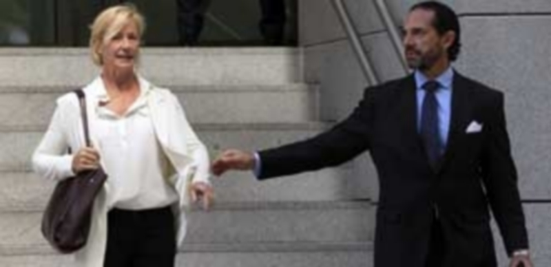 Ana Duato niega ante el juez su implicación en el caso Nummaria 1 La artista Ana Duato junto a su marido Miguel Ángel Bernadeau. / Efe