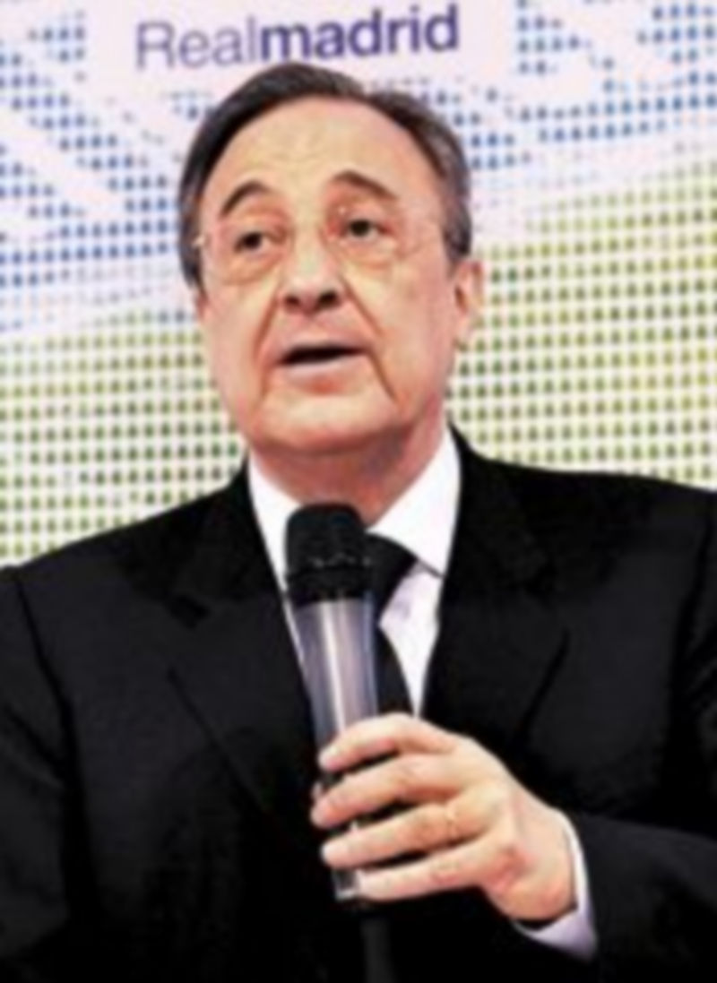 «Traer a Mou fue un acierto» 9 El presidente del Real Madrid