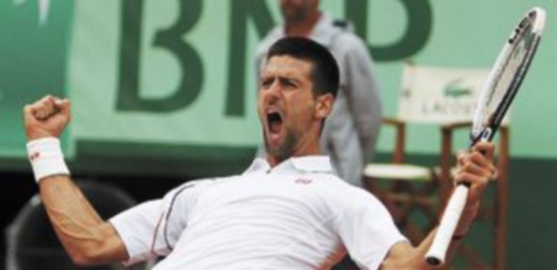 ´El tenista de Belgrado festejó por todo lo alto su victoria frente al local Tsonga. / Reuters.