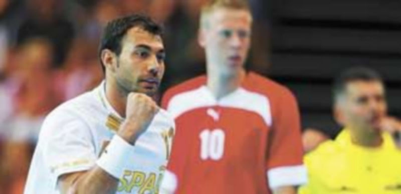 El español Dani Sarmiento celebra la consecución de un tanto. /  Reuters