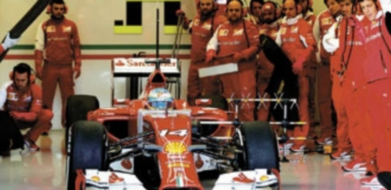 El asturiano reconoció que la brecha que ha abierto la escudería alemana es muy grande. / Reuters