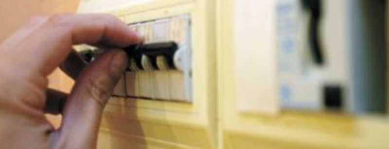 La tarifa de la luz en España se ha encarecido en los últimos años muy por encima de la media de la Unión Europea