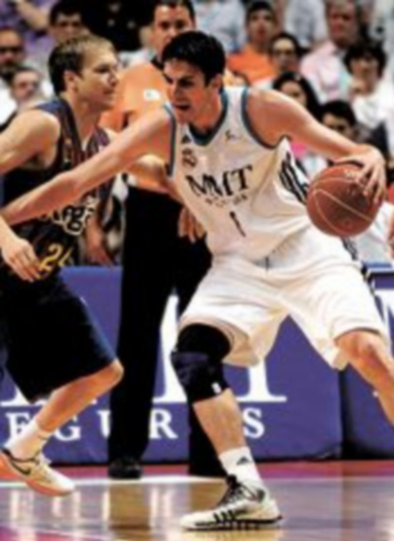 Oleson ha sido uno de los hombres más determinantes en el equipo catalán. / Efe