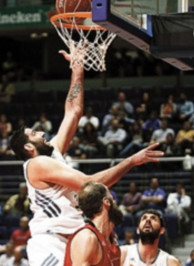 Los blancos ganaron al CAI.