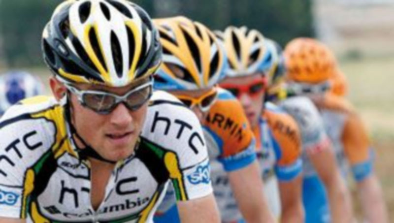 Varios de los integrantes del pelotón ciclista