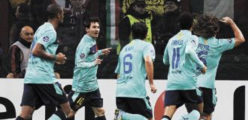 Los azulgrana festejan el tanto de penalti logrado por Messi