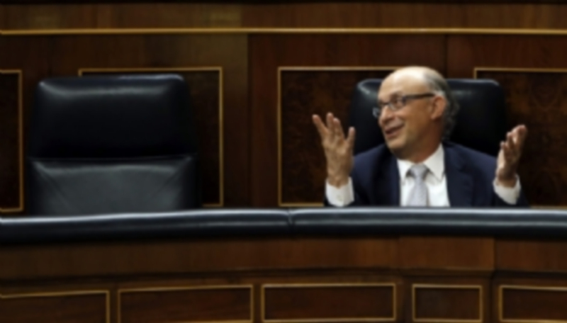 Montoro negocia con los empleados públicos una mejora de los salarios 1 El ministro de Hacienda y Administraciones públicas