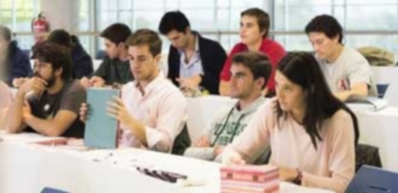 La Junta de Castilla y León ofertará 23 cursos de idiomas y de promoción artística y cultural. / Europa Press