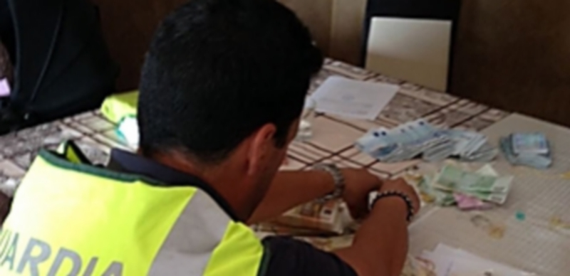 Durante la operación de la Guardia Civil se realizaron 15 entradas en registros y domicilios de los implicados. / Europa Press