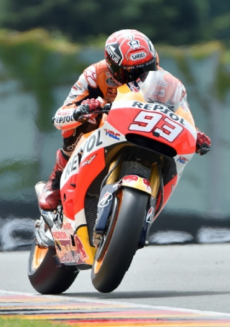 Márquez sumó su sexta ‘pole’ seguida en suelo alemán con récord del circuito. / EFE