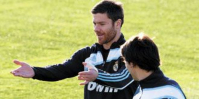 El futbolista vasco arrastra unas molestias desde el encuentro de la pasada jornada frente al Almería. / EFE