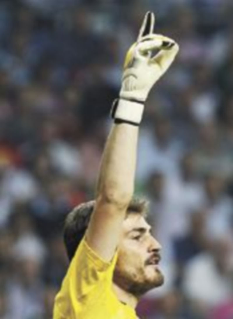 Casillas : «Aún no debemos pensar en el clásico» 1 El capitán madridista