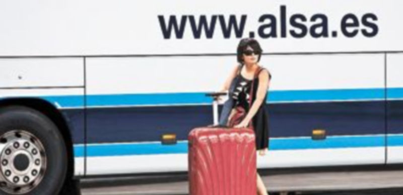 El análisis constata que el 40% de los consultados cambiaría de lugar de residencia por un oficio. / Luis López Araico