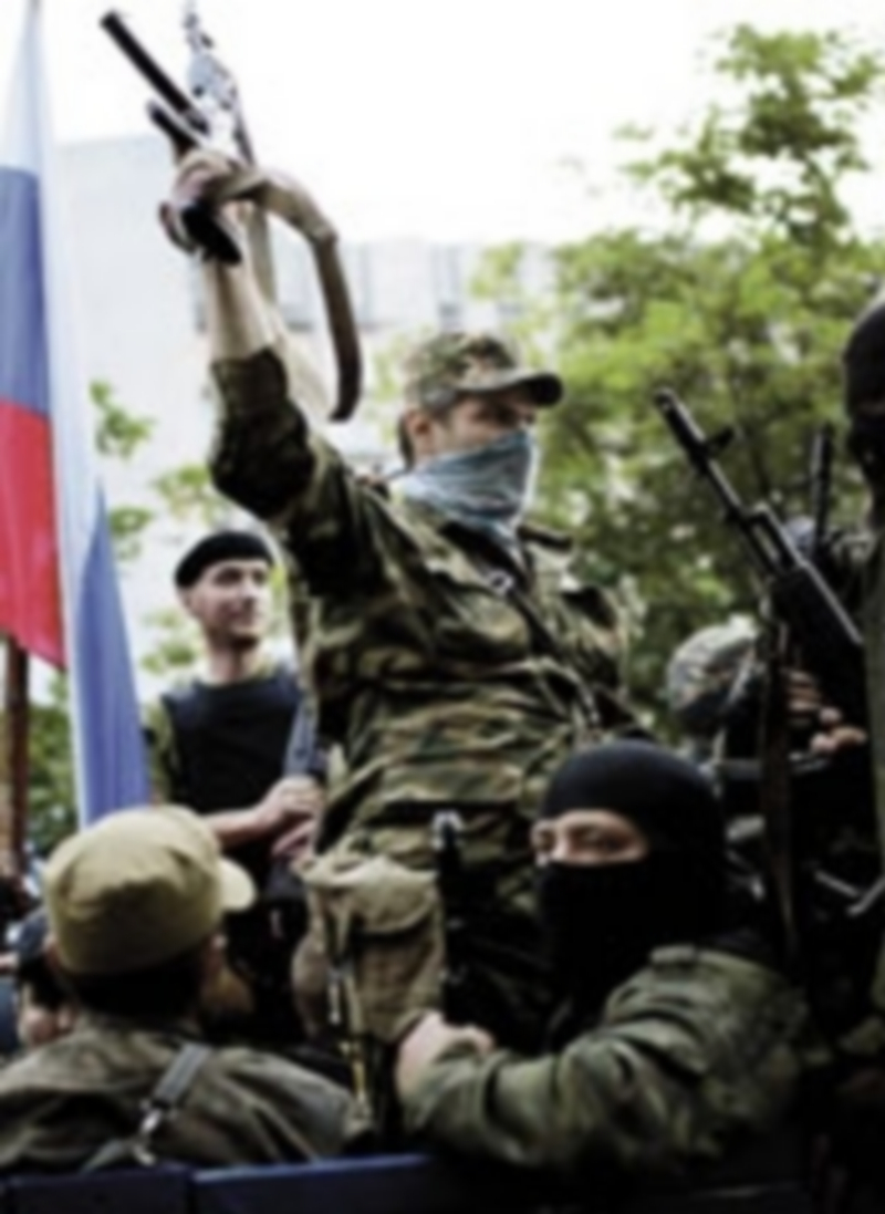 Milicianos separatistas se preparan ante una posible ofensiva del Ejército en Slaviansk. / Reuters