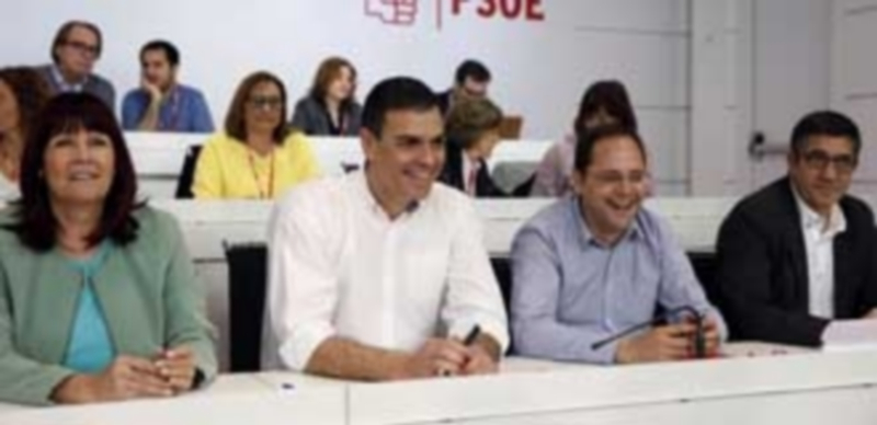 Sánchez pide “unidad y confianza” al PSOE para ganar las elecciones 1 Pedro Sánchez (i)