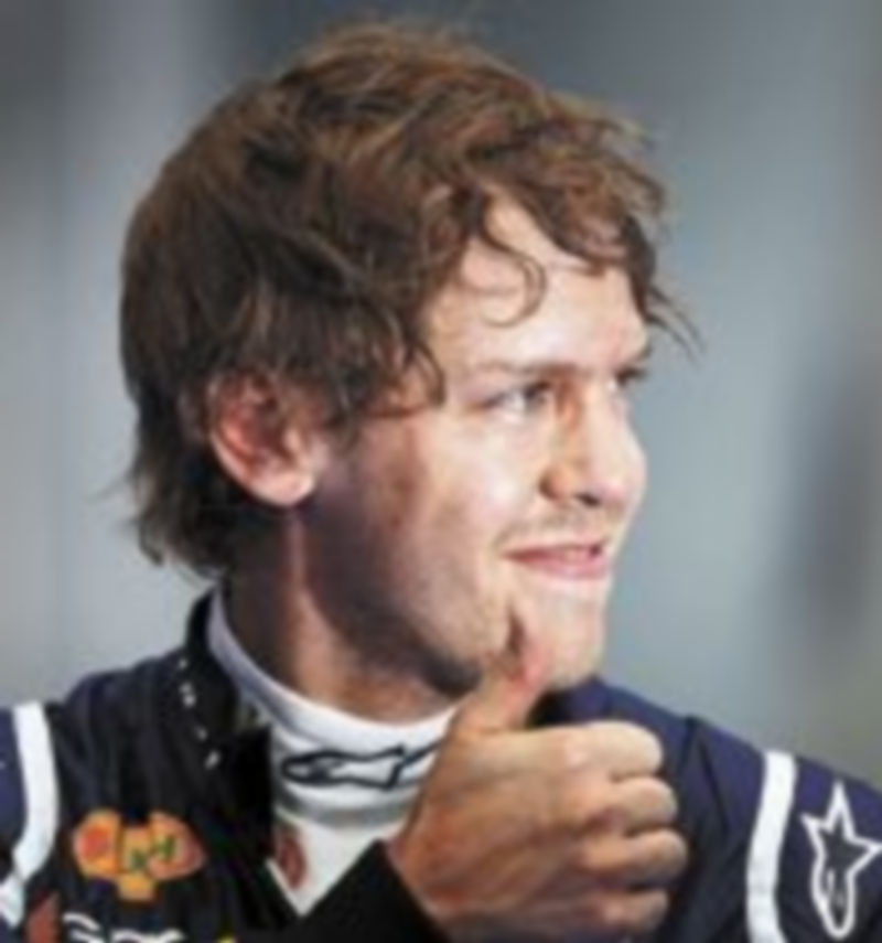 El alemán Sebastian Vettel celebra su segunda ‘pole’ de la temporada. / Reuters