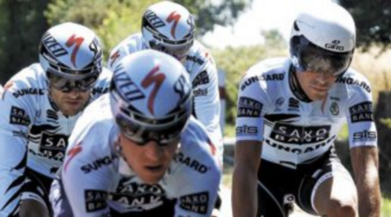 El pinteño prepara junto a sus compañeros la contrarreloj de mañana. / Efe