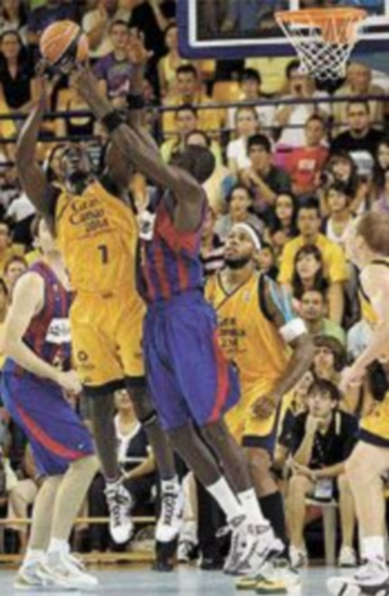 Los catalanes se medirán al Unicaja en la siguiente ronda. / Efe