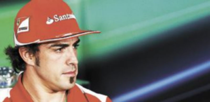 El asturiano llega al trazado de Shanghai como líder del Mundial de pilotos tras su victoria en Malasia. / Reuters