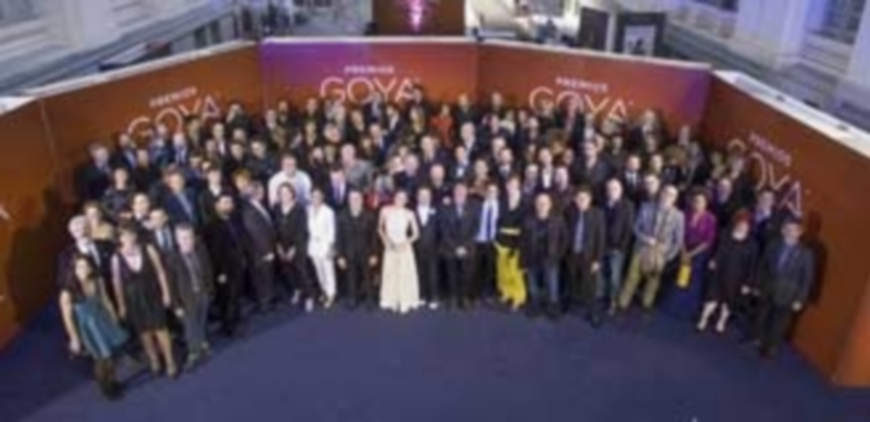 Treinta años de anécdotas 1 Foto de familia de los nominados e invitados en la tradicional fiesta previa a la gala de los 30 Premios Goya de mañana. / EFE
