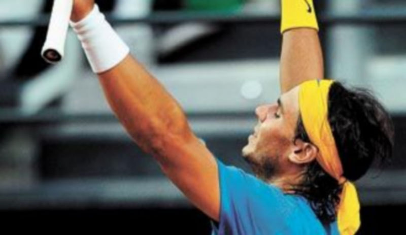 Rafa Nadal celebra su triunfo ante Wawrinka y se medirá hoy al verdugo de Federer