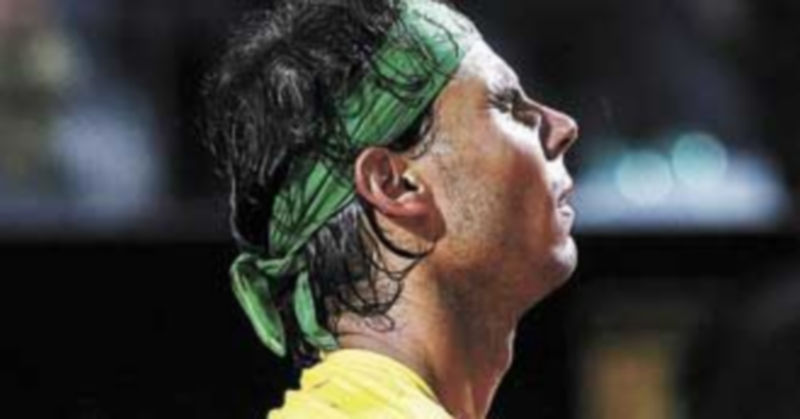 Nadal ya siente en la nuca el aliento del balcánico. / Reuters.