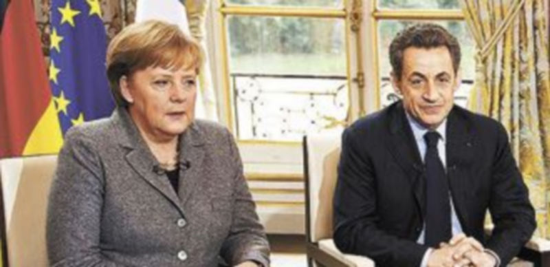 Merkel y Sarkozy se reunieron en París para analizar la situación griega. / Reuters.