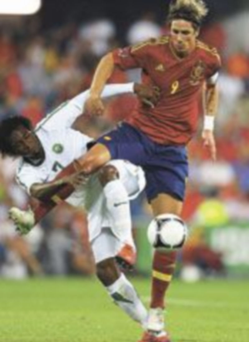 Villa volvió a jugar con la ‘roja’