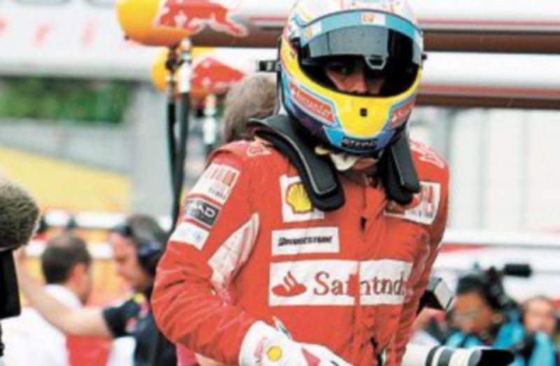 Alonso logró el mejor tiempo en los entrenamientos libres. /EFE