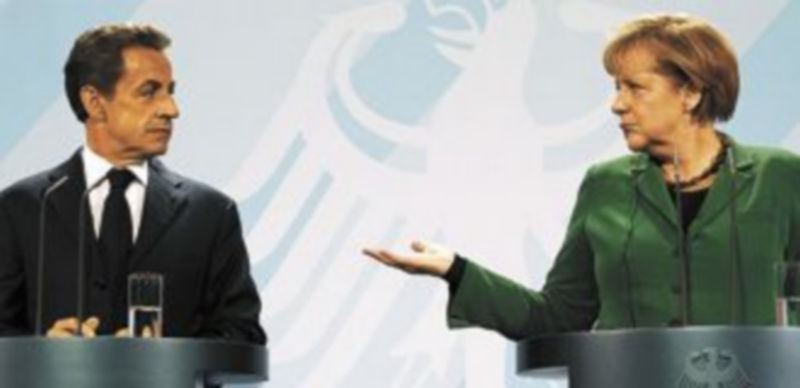 Sarkozy y Merkel mostraron su total acuerdo en las reformas de calado que se van a tomar en las próximas semanas. / Reuters