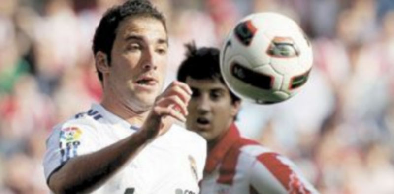 Gonzalo Higuaín se ha repuesto de su hernia discal antes de lo que esperaba José Mourinho. / Efe